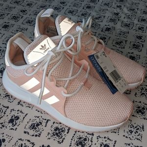 Girls - Size 4 Adidas sneakers
